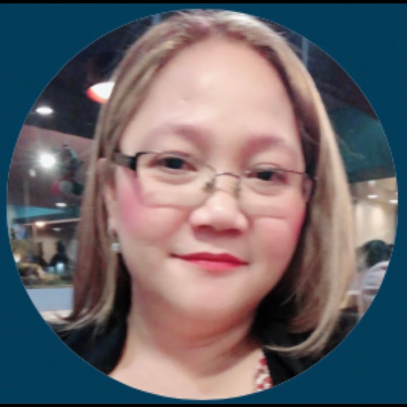 Rowena Sison Logo