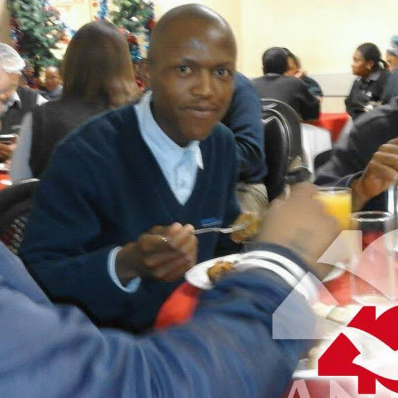 lwando mdleleni Logo