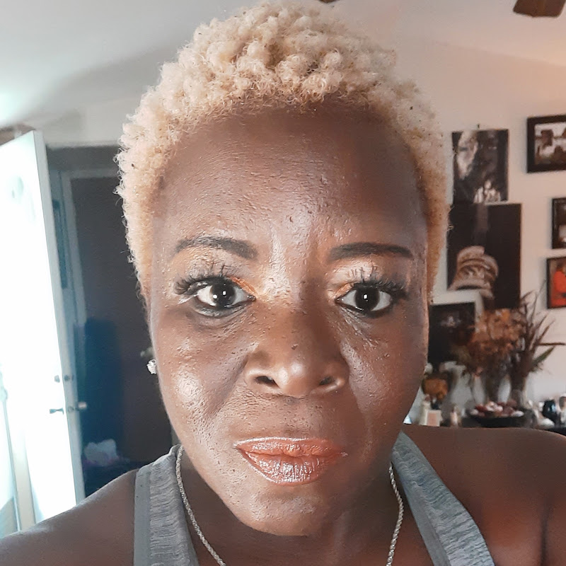 GrandmaGeorgia Mae & Them Logo