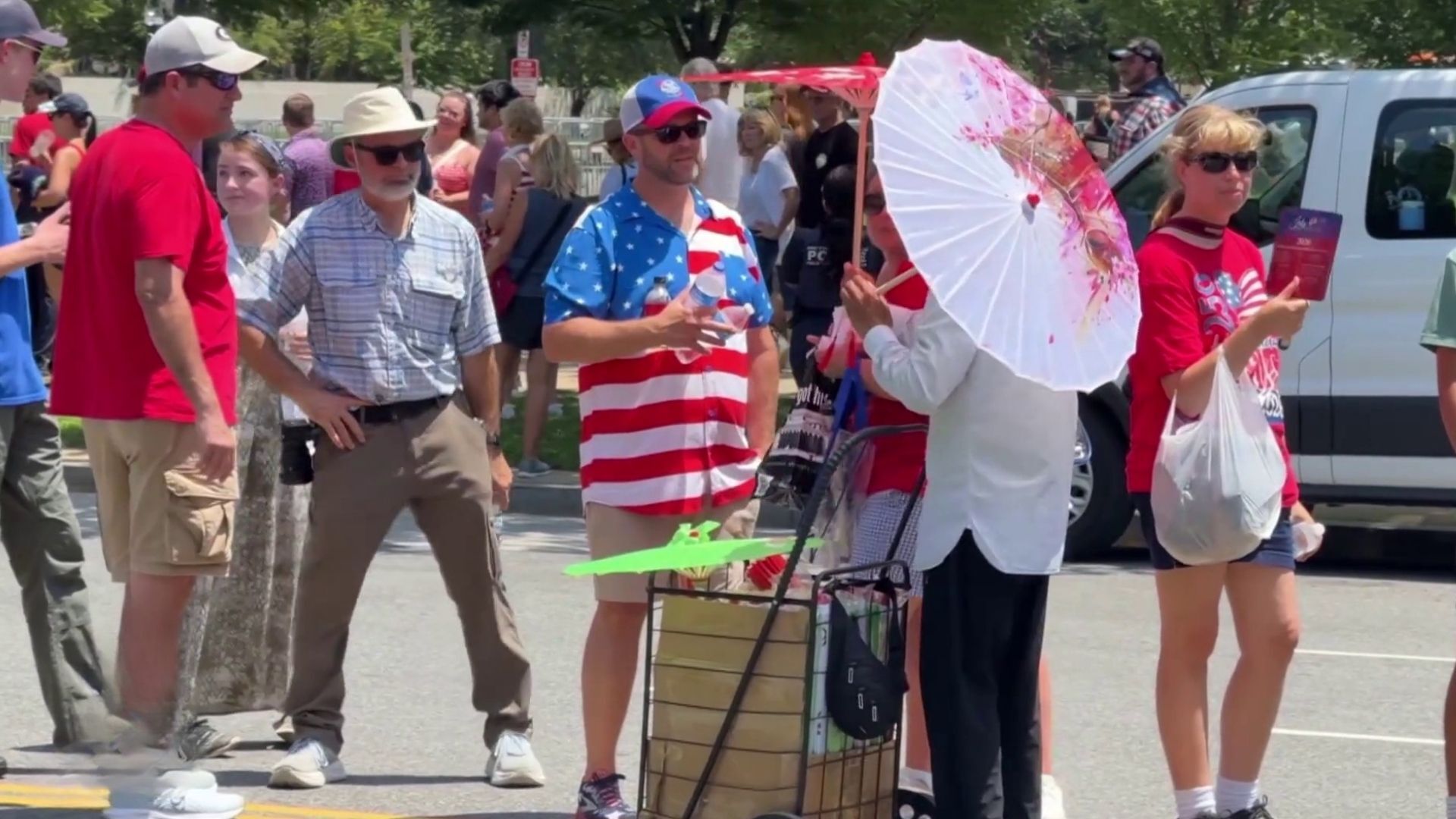 Video thumbnail for Americans celebrate 250 years of Independence Day across the US