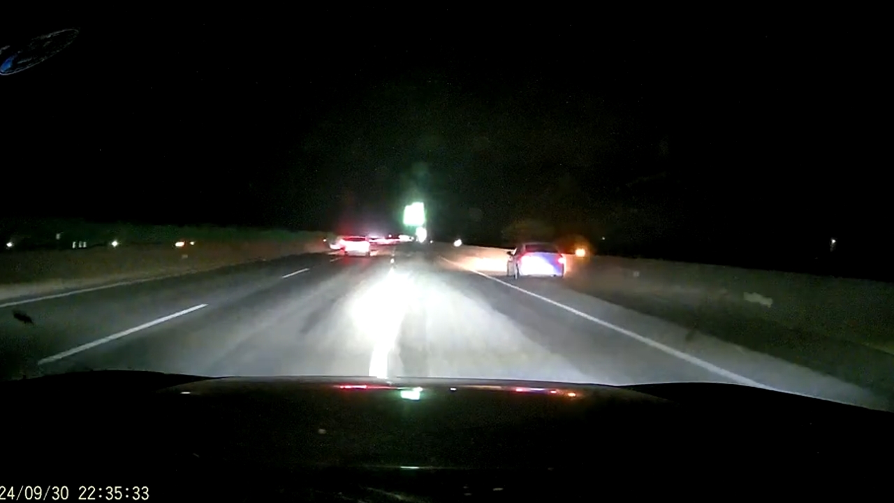 Video thumbnail for Crash on Hunan Highway Before National Day