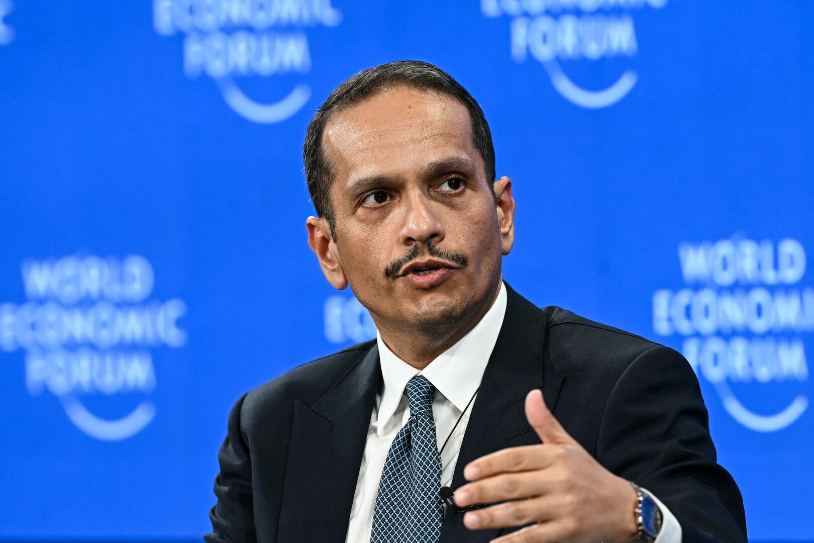 Video thumbnail for Israeli withdrawal from Gaza a top priority, Qatari PM says