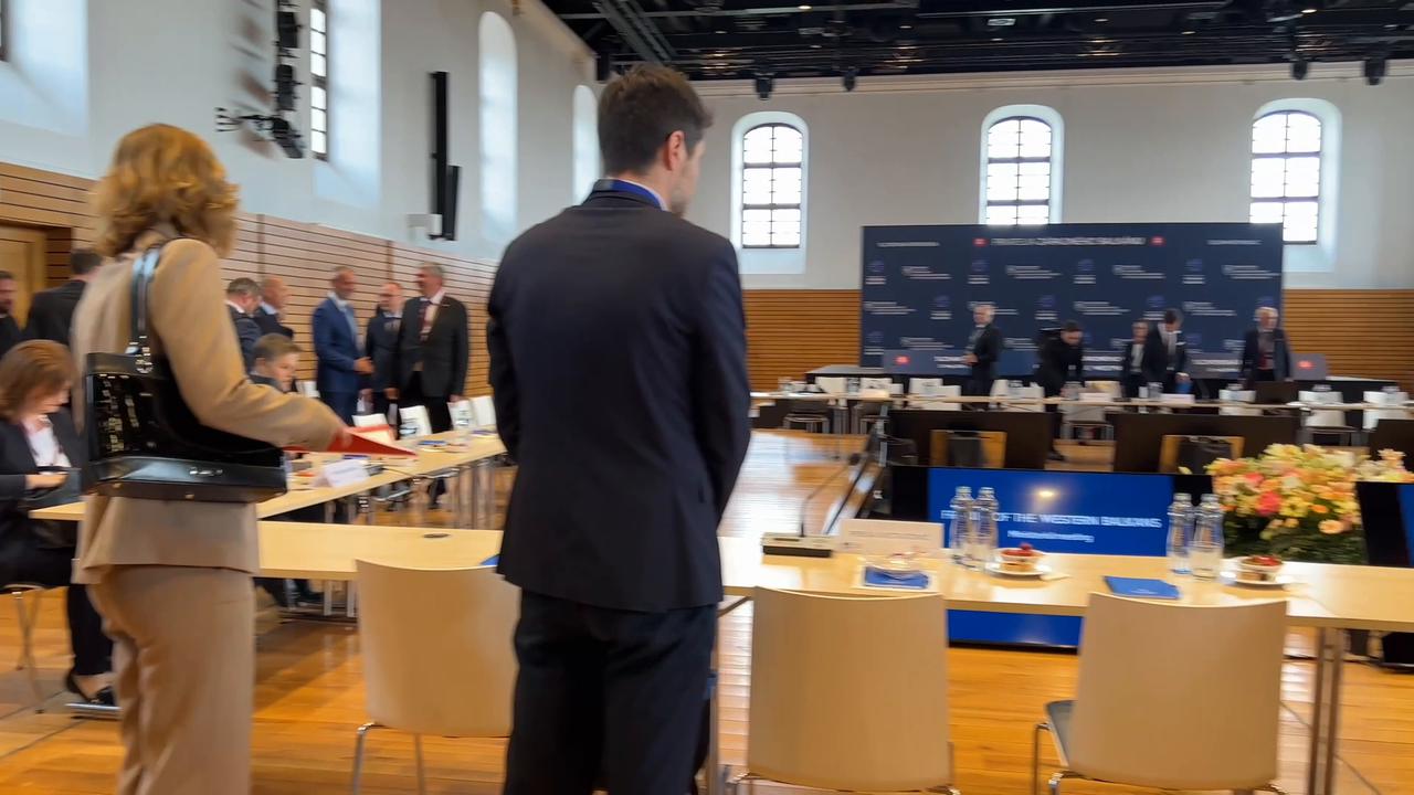 Video thumbnail for Slovakia: 'Friends of the Western Balkans' meeting held in Slovakia’s Bratislava Castle.