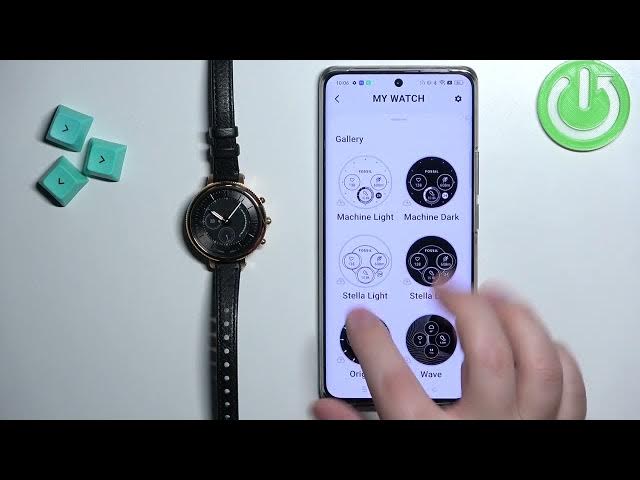 Video thumbnail for How to Change Watch Face on FOSSIL Hybrid HR