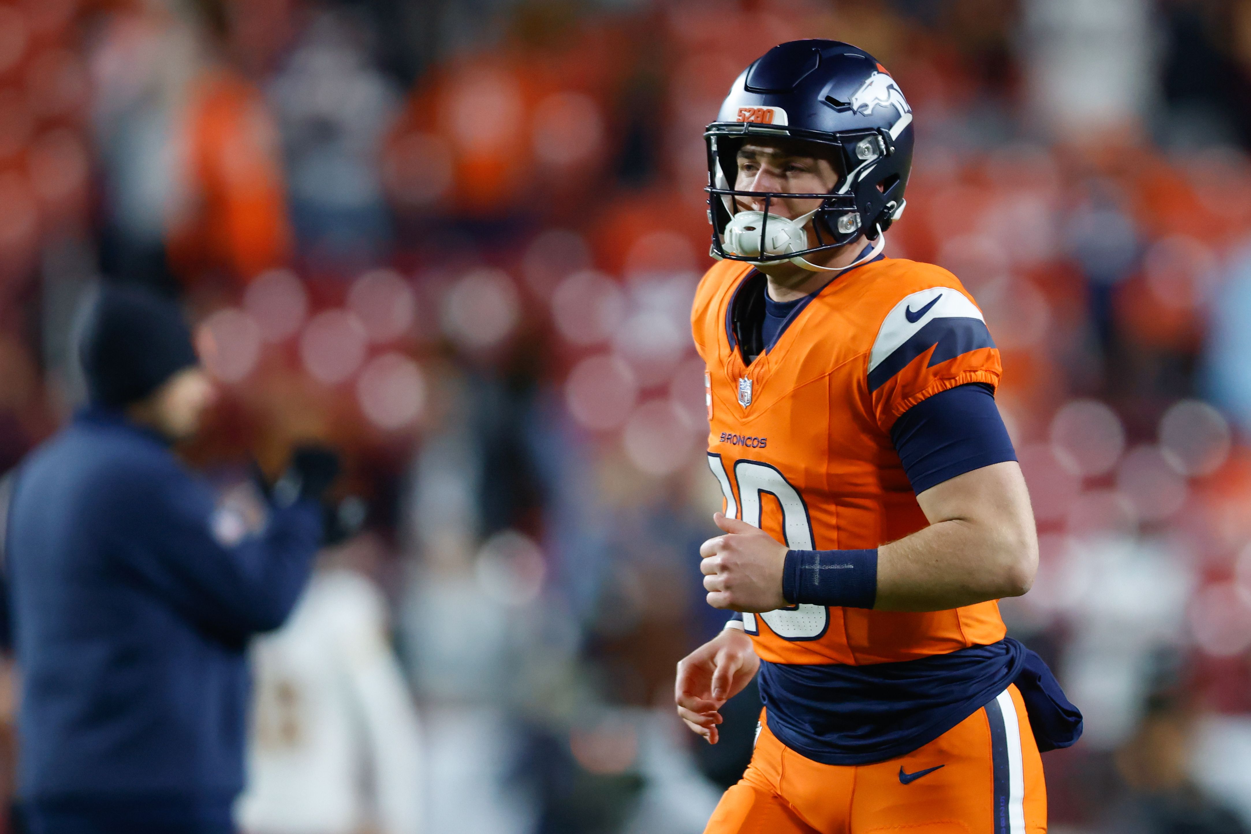 Video thumbnail for Was Sunday Night a Warning Sign for the Broncos?