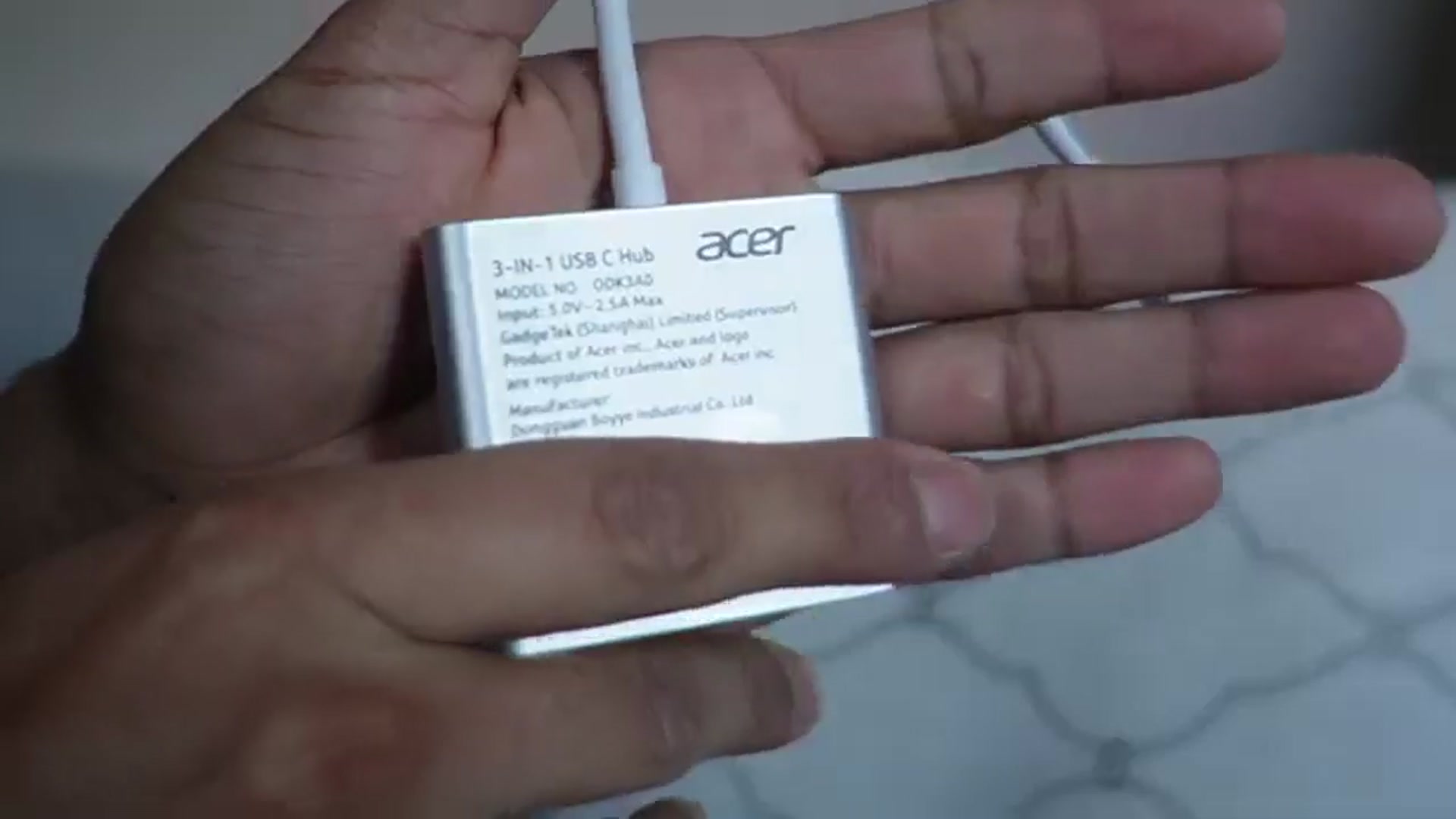 'Video thumbnail for Which USB Hub Is Right For You? Acer USB Hubs Comparison'