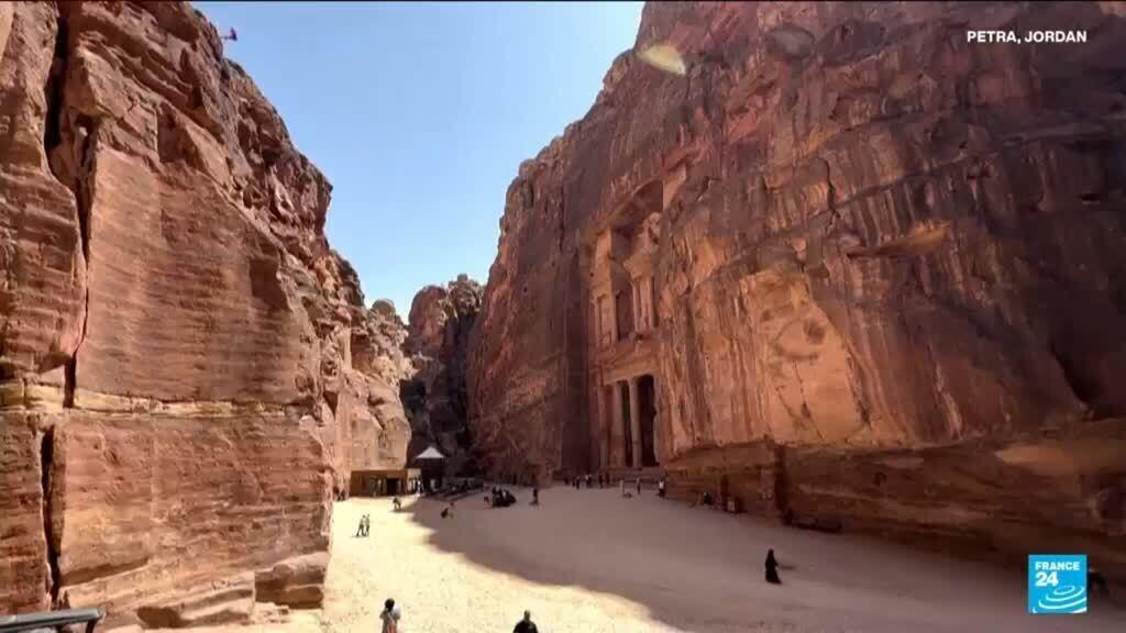Video thumbnail for Jordan sees collapse in tourism since Iran war