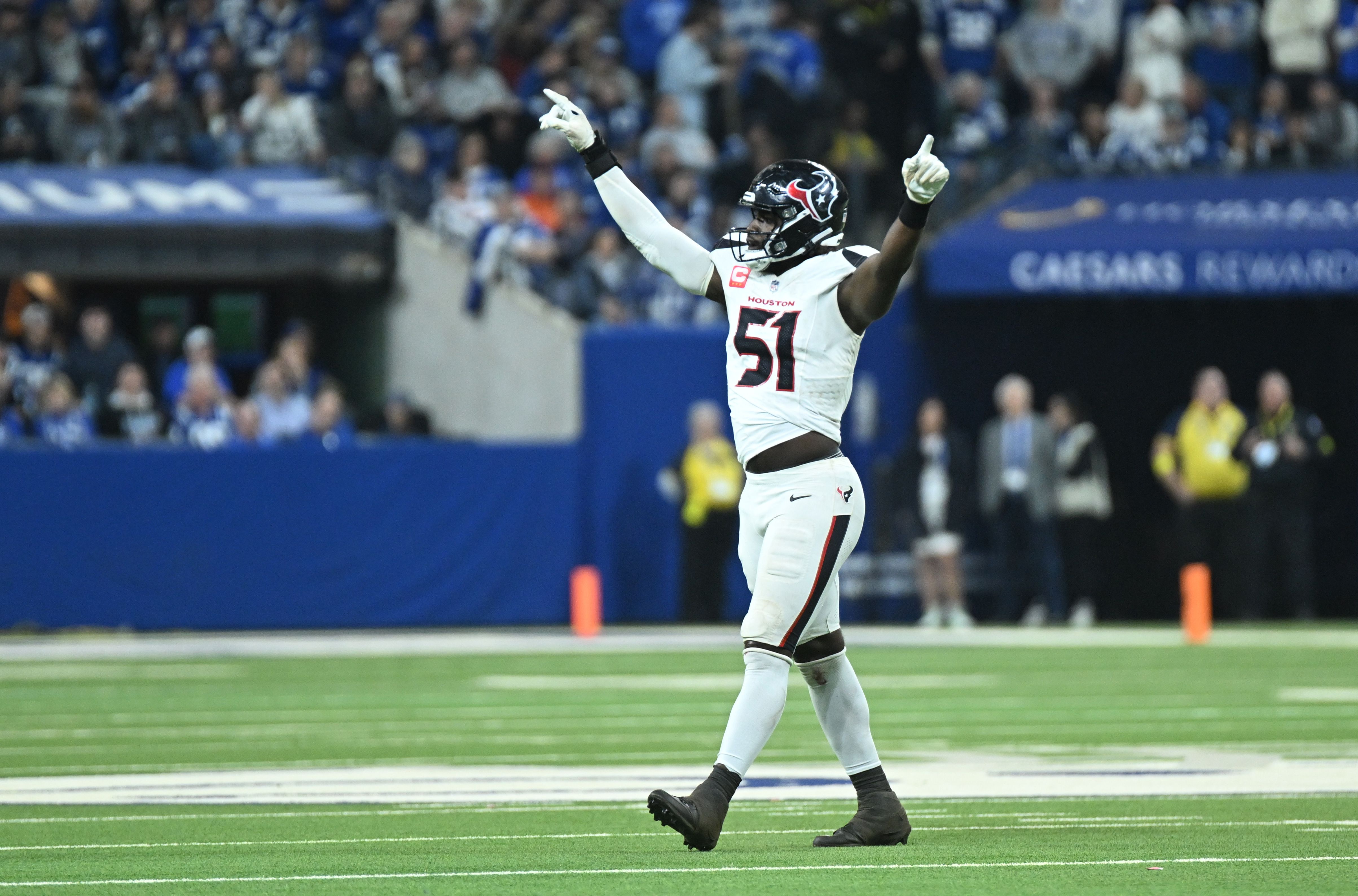 Video thumbnail for Can the Chiefs Hold Up Against the Texans' Pass Rush?