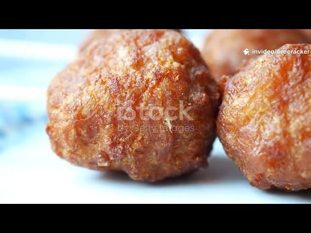 Video thumbnail for Firecracker Chicken Meatball Recipe