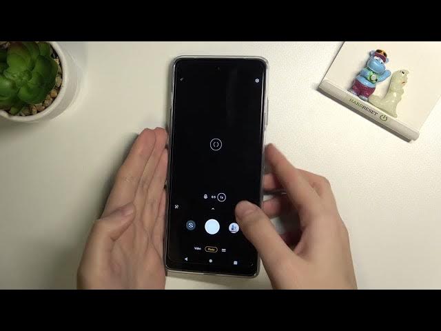 Video thumbnail for How to Manage Camera Location Tags in MOTOROLA Moto G200 5G – Find Localization Option
