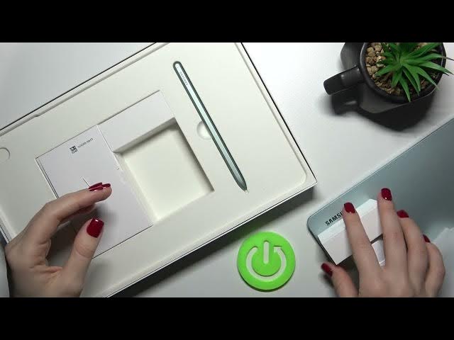 Video thumbnail for SAMSUNG Galaxy Tab S7 FE Unboxing - All Box Accessories
