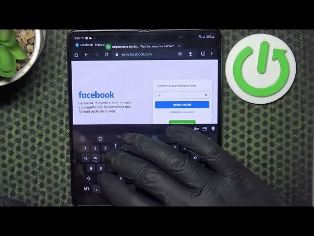 Video thumbnail for How to Manage & Use Google Password Manager on a SAMSUNG Galaxy Z Fold5 - Autofill with Google
