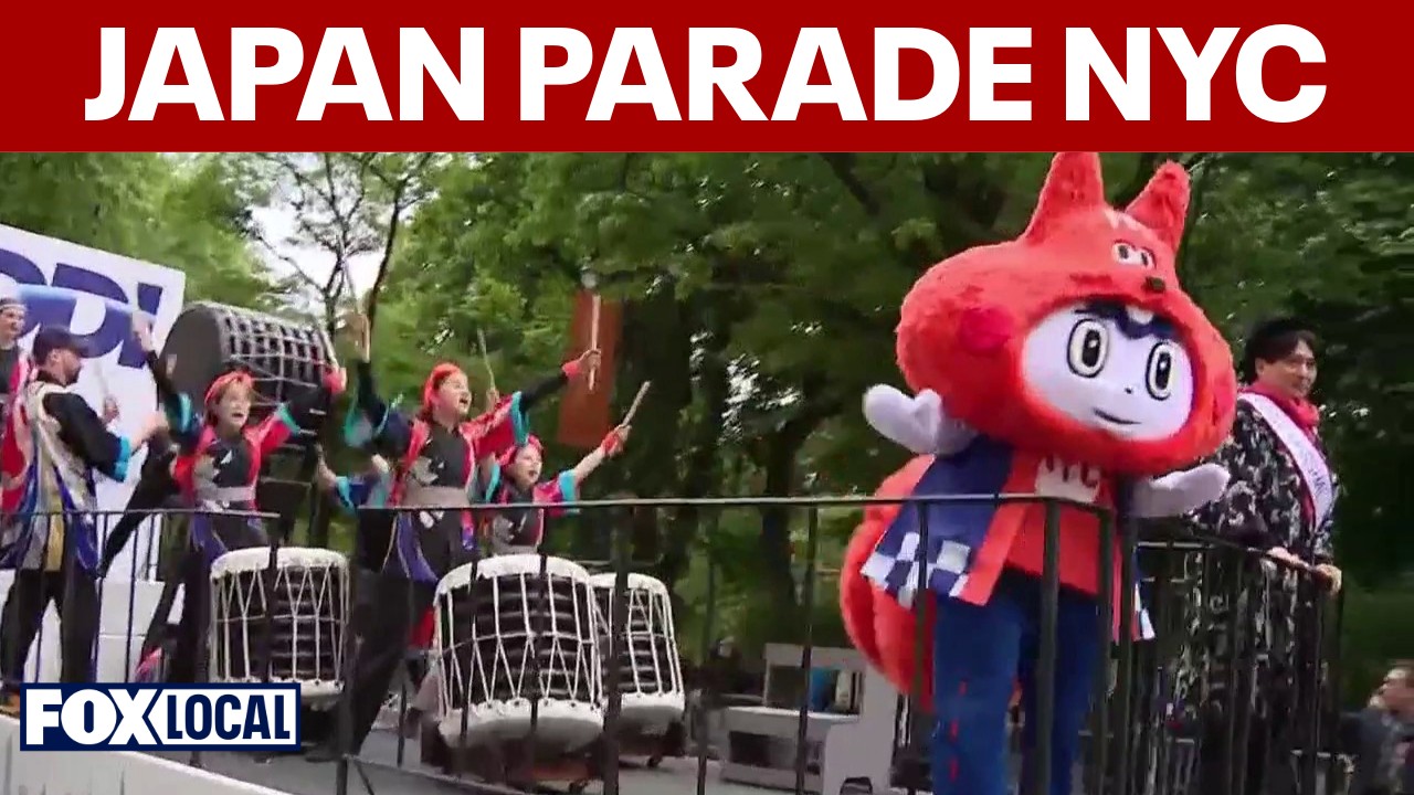Video thumbnail for NYC's Japan Parade takes over Central Park West