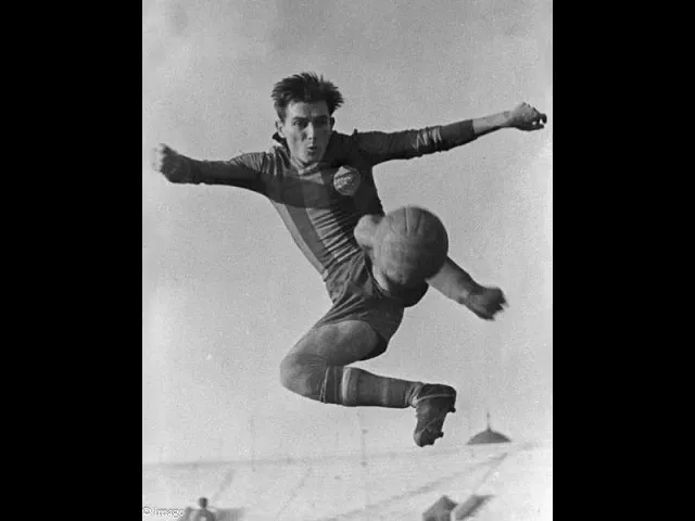 Video thumbnail for Trideset nogometnih besmrtnika (ex-YU) - I. dio