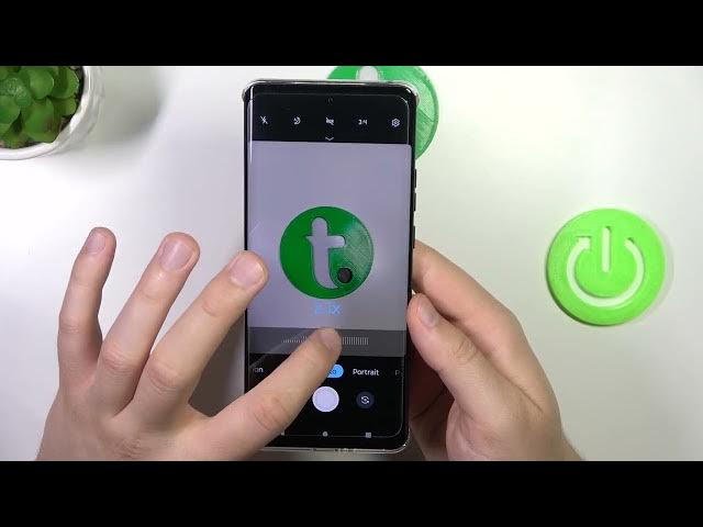 Video thumbnail for Motorola Edge 40 - Zoom Test | Maximum Camera Zoom