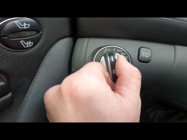 Video thumbnail for How to Enable or Disable Parking Lights in Mercedes SL55 R230 ( 2001 – 2008 ) - Use Parking Lights