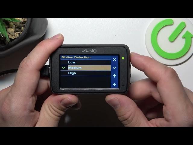 Video thumbnail for How To Manage Parking Mode In MIO MiVue 732
