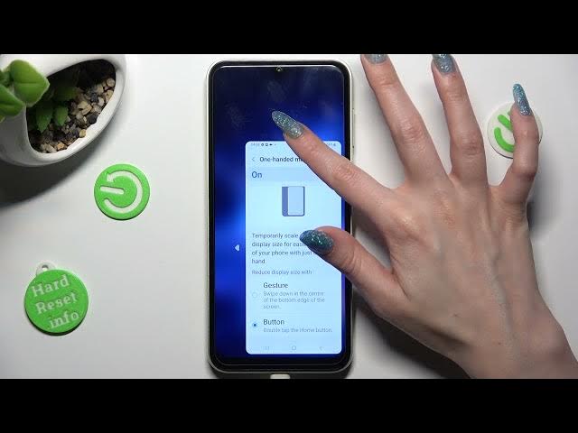 Video thumbnail for How to Use One Handed Mode in Samsung Galaxy F14