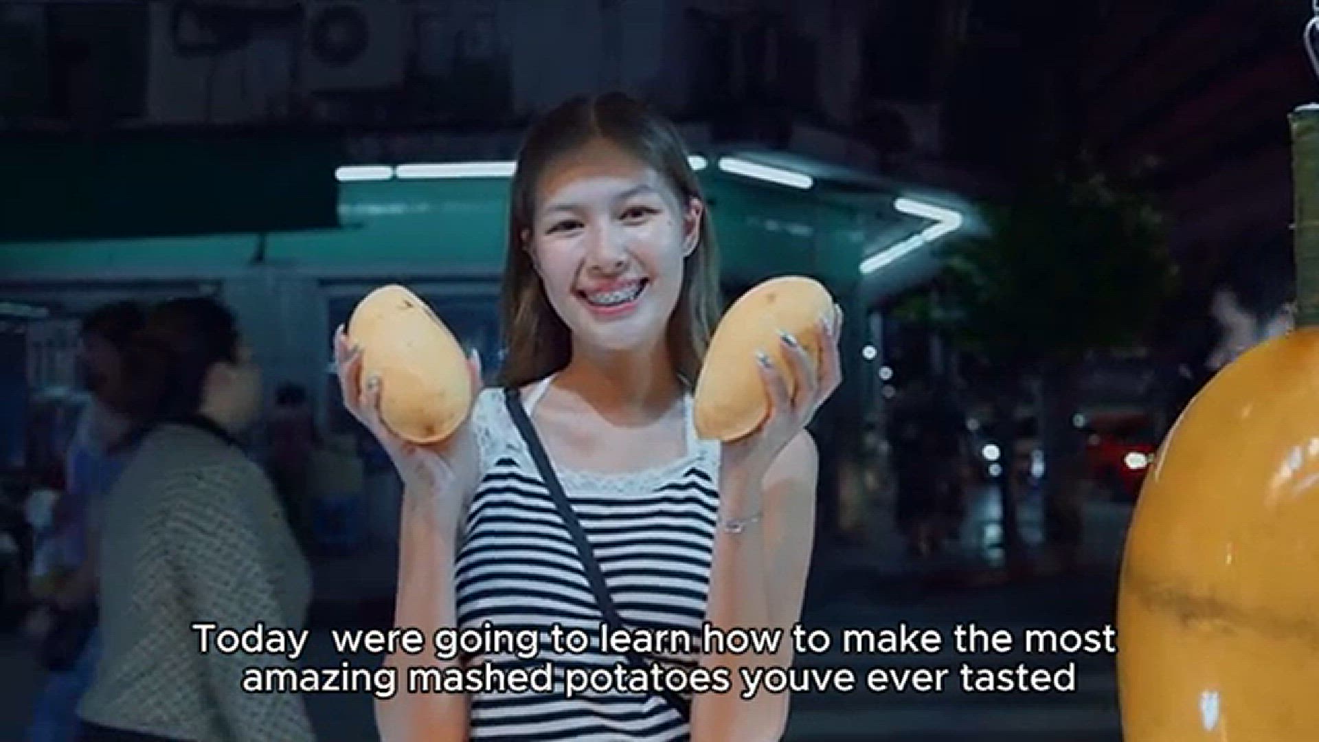 Video thumbnail for Mashed potatoes recipe