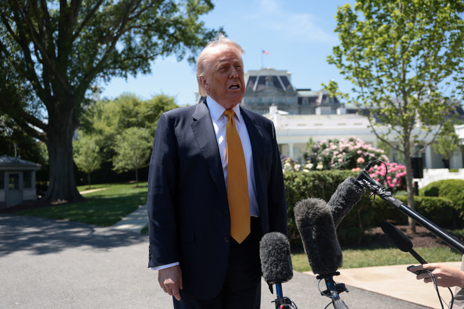 Video thumbnail for Trump skirts question on US ‘red lines’ for Iran ceasefire