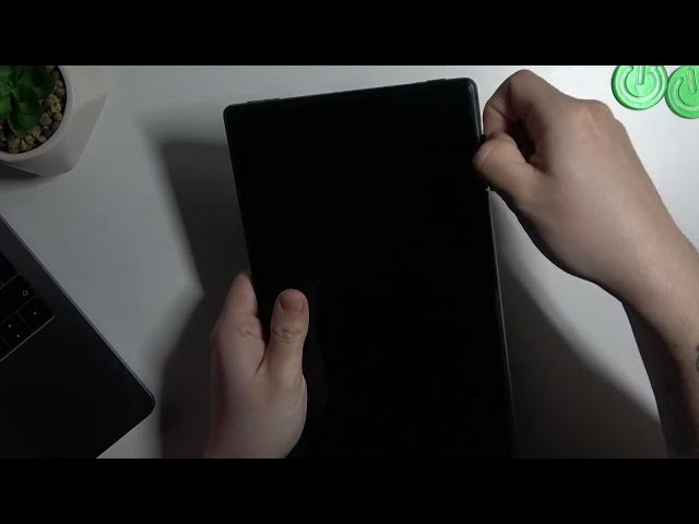 Video thumbnail for How to Take Off Memory SD Card from Amazon Tablet? Take Out Memordy Card from SD Socket! Quick Way!