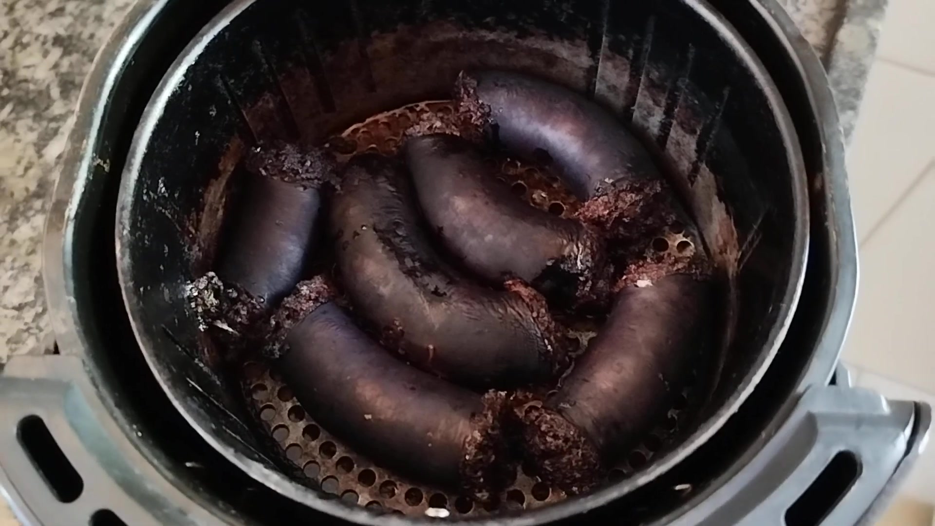 Video thumbnail for CHOURIÇO DE PORCO NA AIRFRYER
