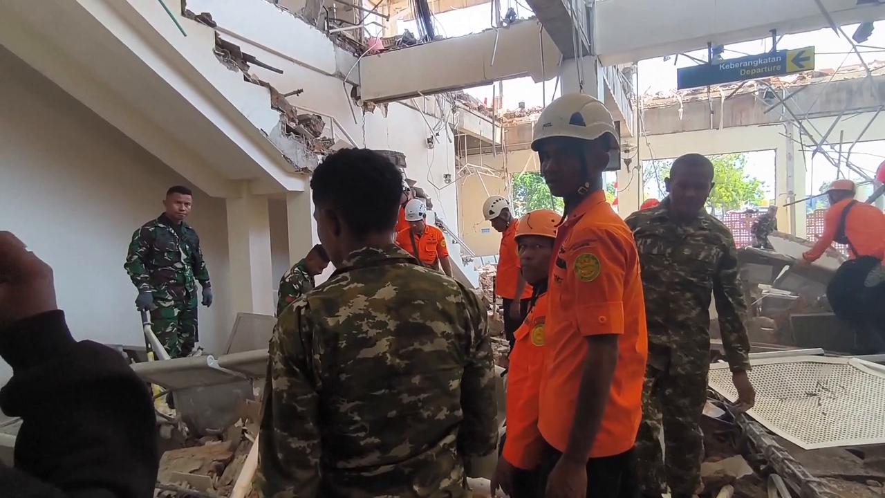 Video thumbnail for Indonesia: Death toll from Indonesia's earthquake rises to 47.