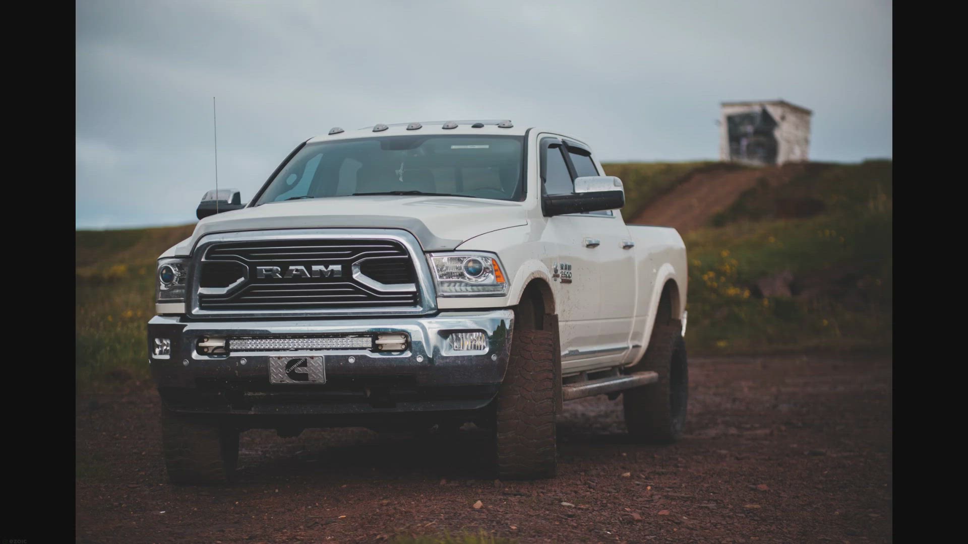 'Video thumbnail for 2001 Dodge RAM 1500 Towing Capacity & Payload (Charts)'