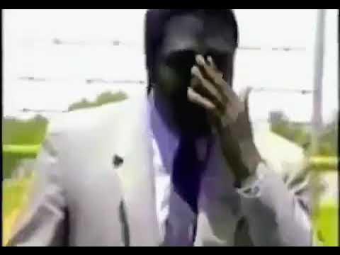 Video thumbnail for news reporter goes off when bug flies in his mouth