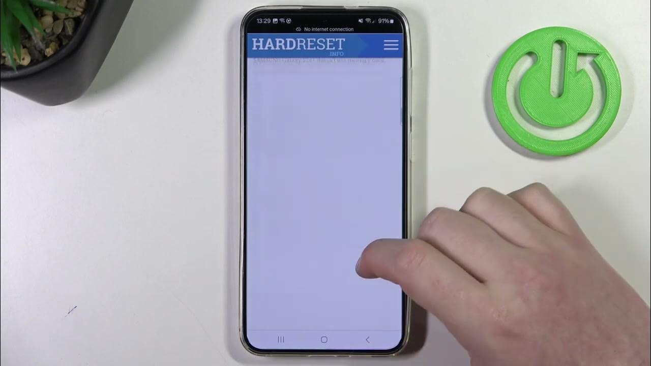 Video thumbnail for SAMSUNG Galaxy S24+ Weight