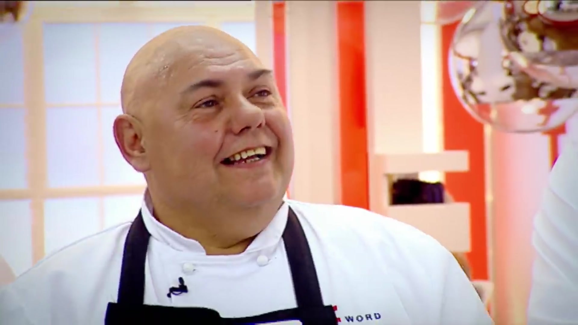 Video thumbnail for How To Cook Scallops With Gordon Ramsay ¦ The F Word (720p 25fps)