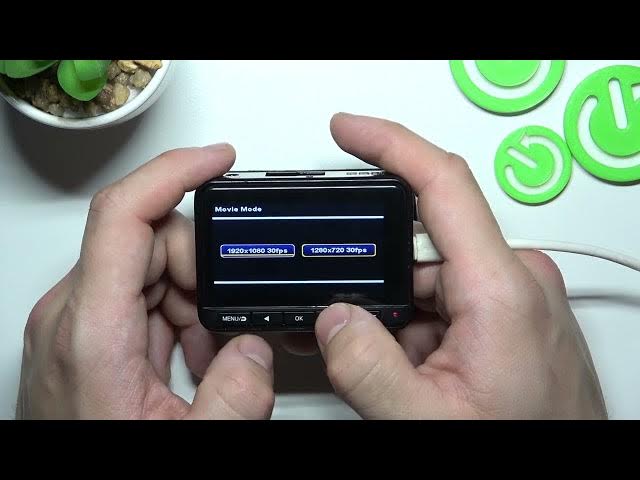 Video thumbnail for Sharper Than Ever: The Ultimate Guide to Changing Screen Resolution on NAVITEL R700!