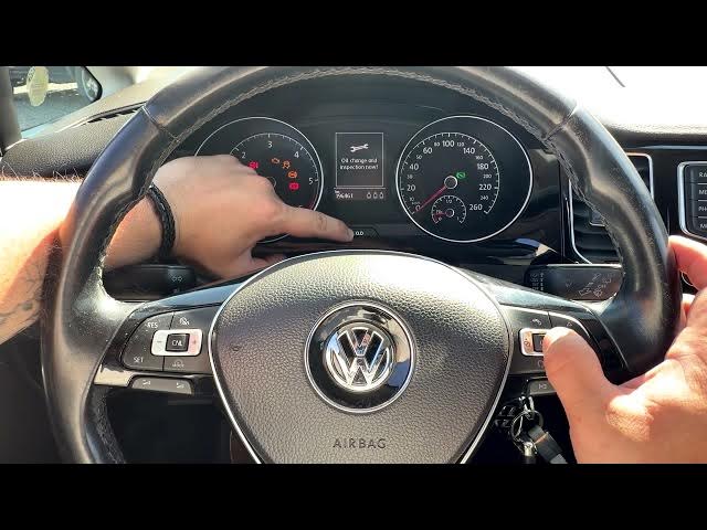 Video thumbnail for Volkswagen Golf Sportsvan - How to Reset Oil Service Light