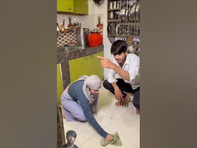 Video thumbnail for MeraPatiDevta haidusre ladki ke Sath timepass 😂😠🤣 #comedy#funny #viral#video#trending#short#block