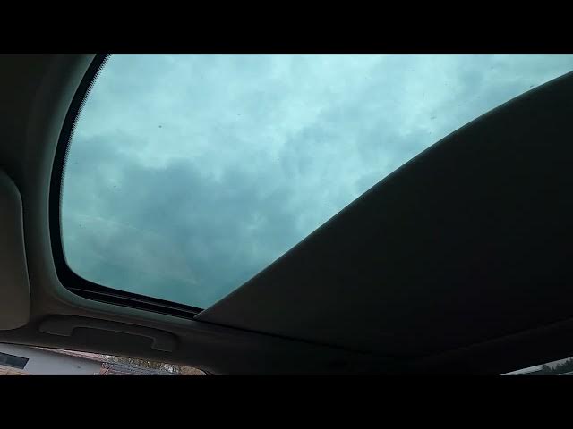 Video thumbnail for How to Open the Roof in Nissan Qashqai II ( 2014 – 2021 ) | Manage Sunroof