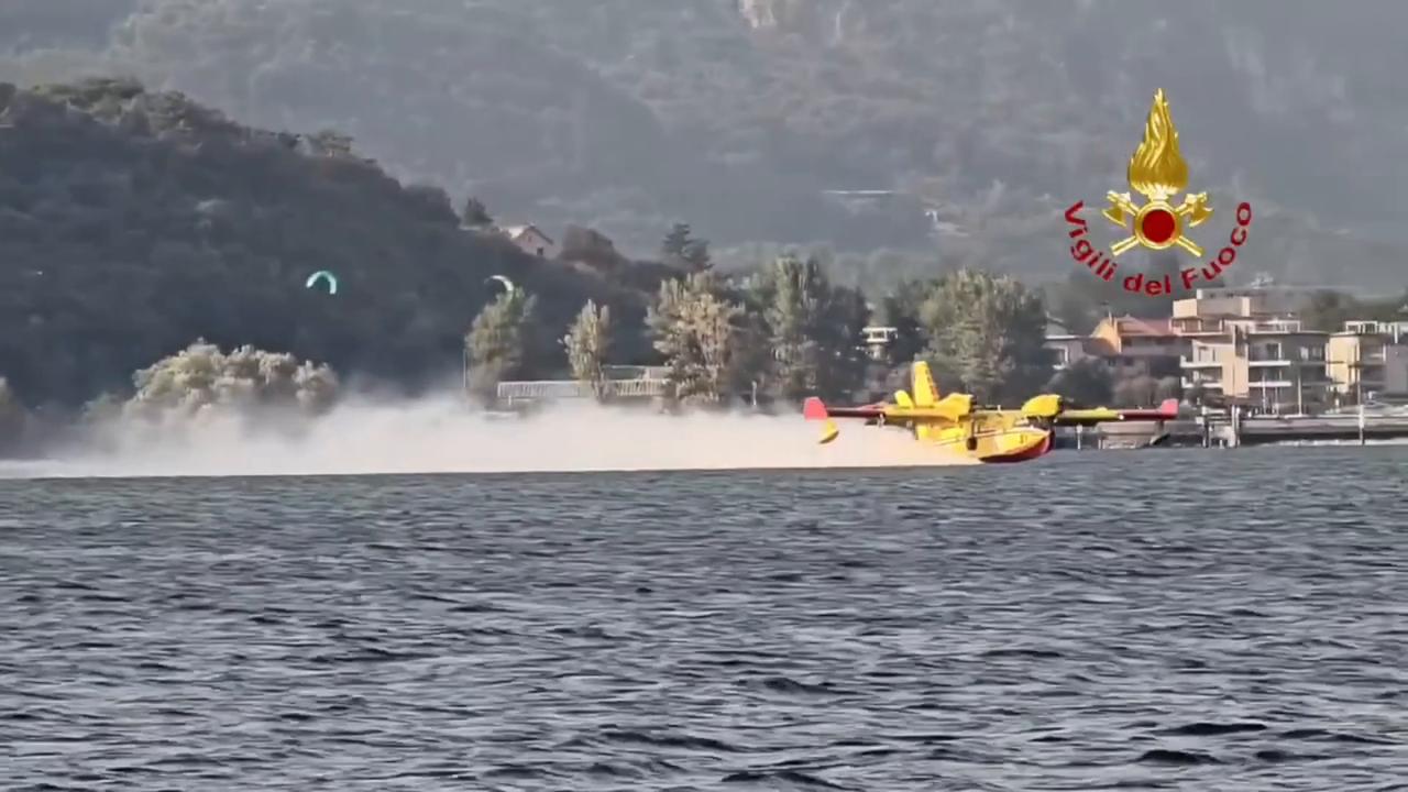 Video thumbnail for Italy: Efforts to extinguish wildfire in Italy’s Lecco province continue.