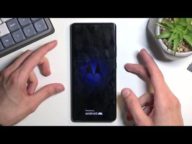 Video thumbnail for How to Enter Fastboot Mode on Motorola Edge 30 Fusion - Open Fastboot Mode