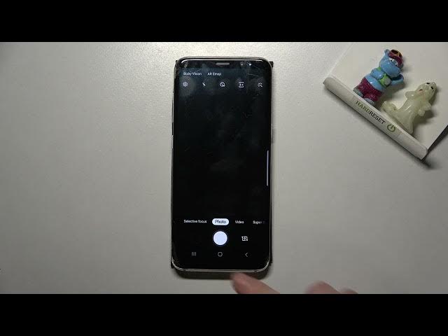 Video thumbnail for How to Take Burst Shot on Samsung Galaxy S8 – Manage Camera Options