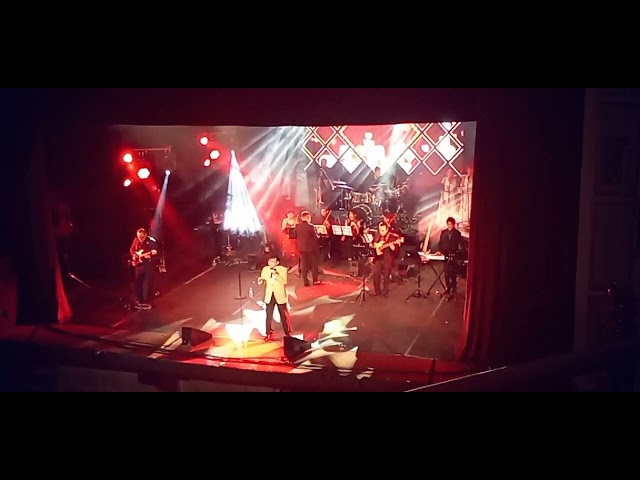 Video thumbnail for Maurizio Ruíz - Déjenme si estoy llorando En vivo Teatro principal Puebla 2024