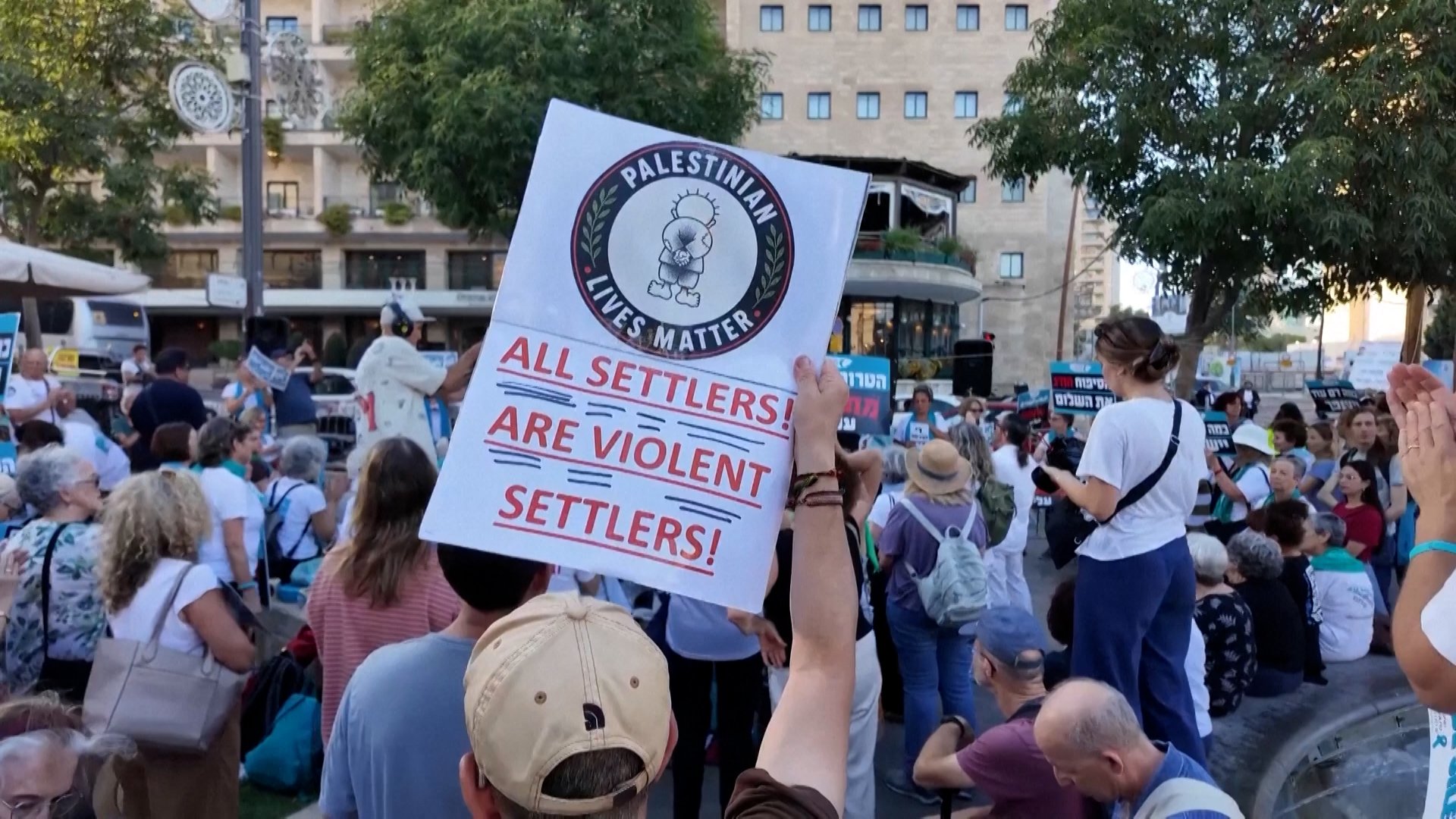Video thumbnail for Israeli protesters call for an end to settler violence