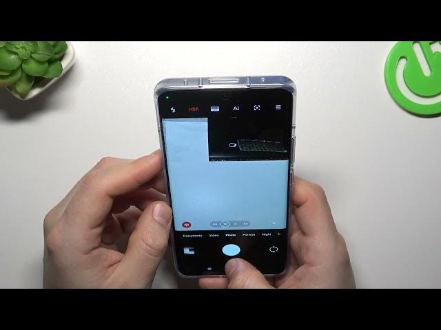 Video thumbnail for How to Take Burst Shot Photos on XIAOMI 13 Pro