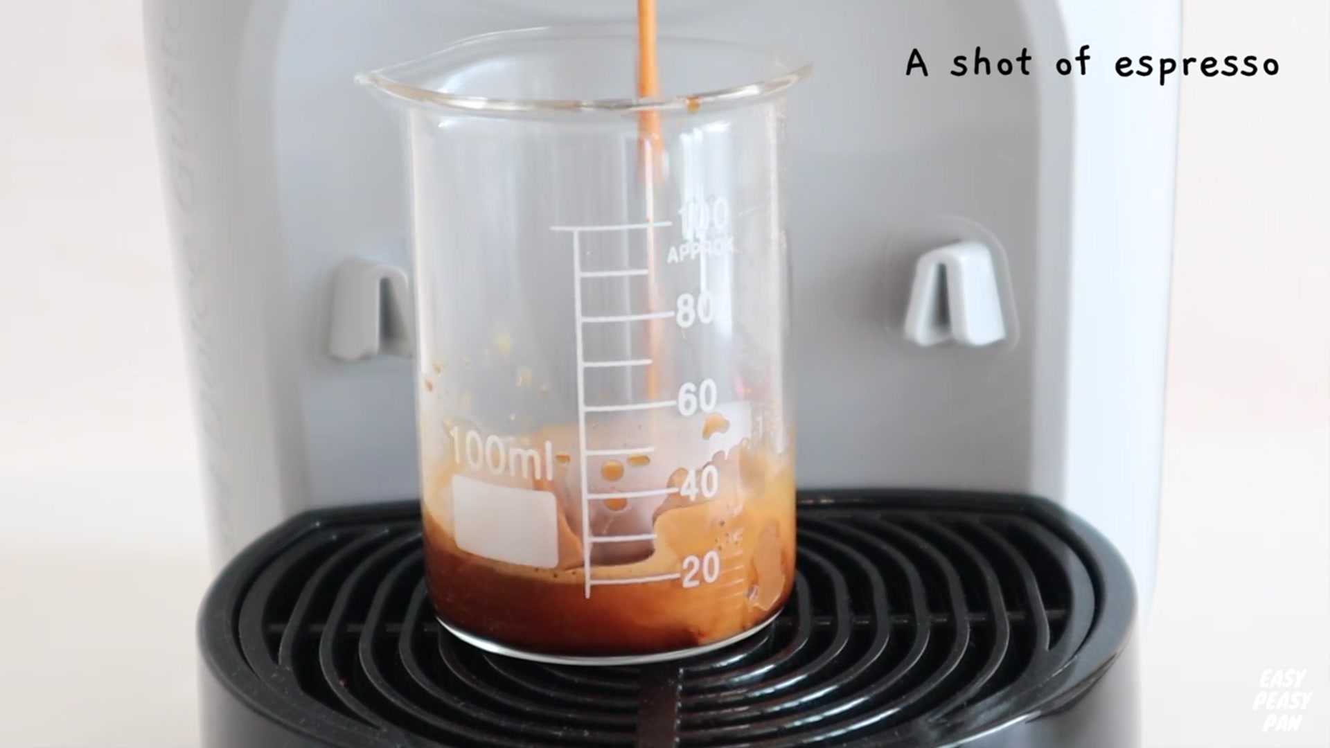 Video thumbnail for VIRAL TIKTOK ICED BISCOFF LATTE   ICED COFFEE WITH LOTUS BISCOFF SPREAD(720P HD)