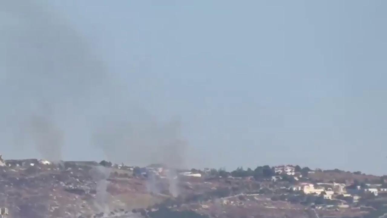 Video thumbnail for Lebanon: Clashes between "Hezbollah" and the Israeli army in the vicinity of Shaqif Castle.