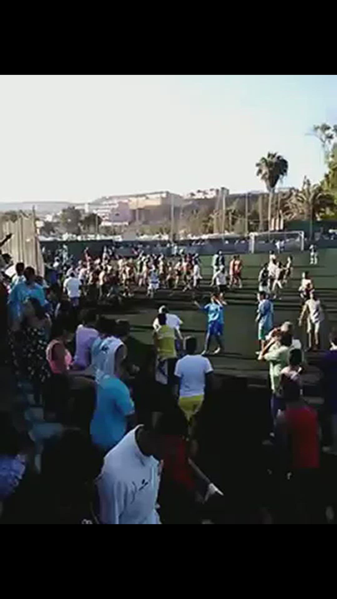 'Video thumbnail for Prügelattacke im Fußball auf Gran Canaria'