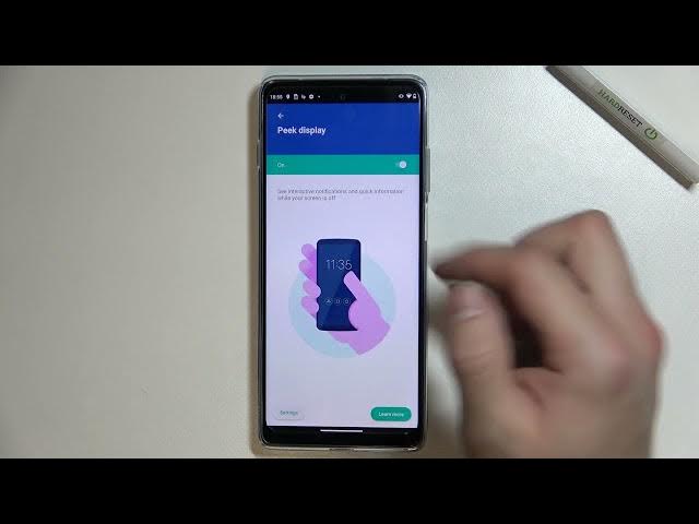 Video thumbnail for How to Access and Manage Display Settings in Motorola Moto G200 - Operate Display Options
