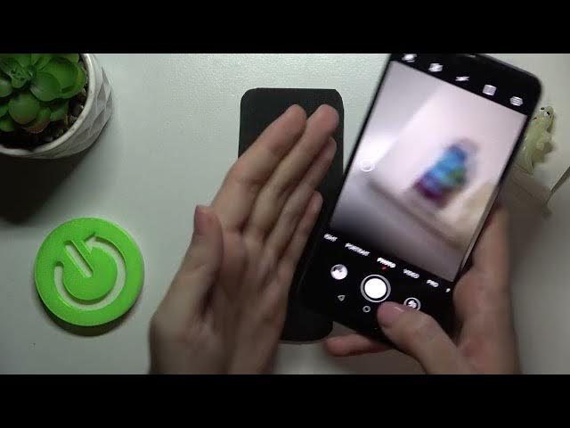 Video thumbnail for How to Take Burst Shot on HUAWEI P20 Pro