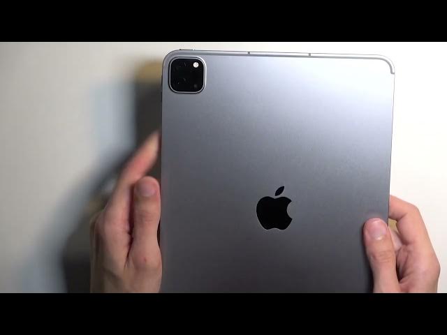 Video thumbnail for iPad Pro 4th Gen (2022) Unboxing & First Impressions