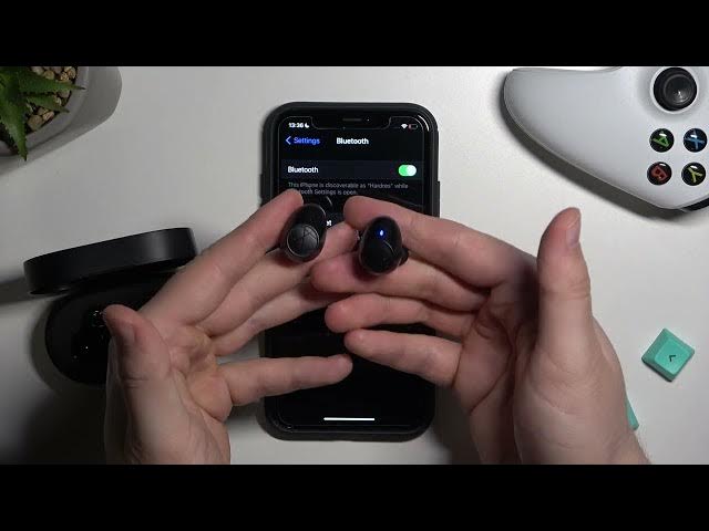 Video thumbnail for How to Power On & Off Manually HolyHigh ET2 Earbuds?