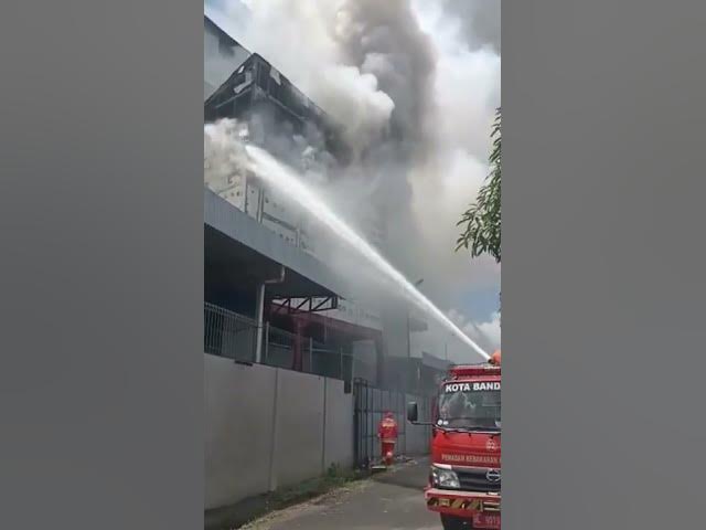 Video thumbnail for TRAGEDI SUZUYA MALL BANDA ACEH - KEBAKARAN