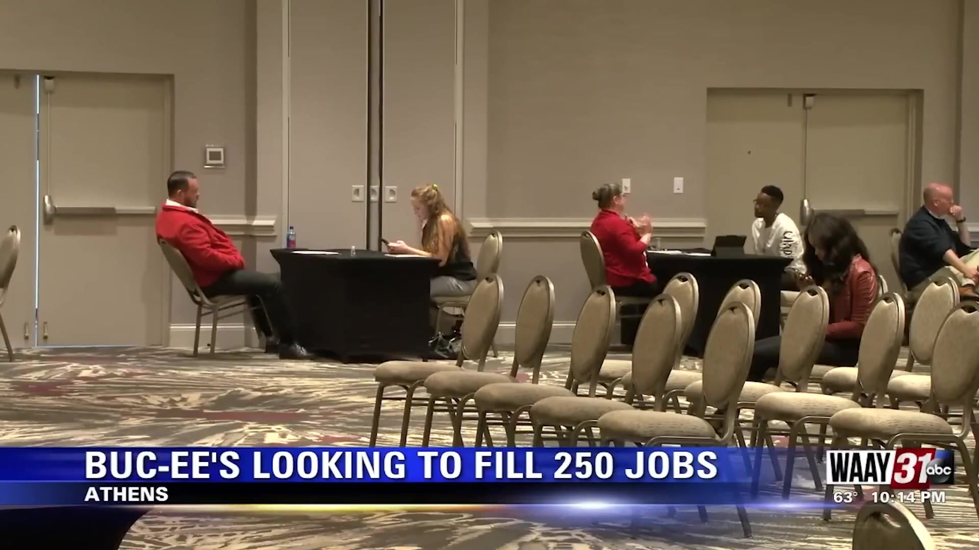 Video thumbnail for Workers Reveal What It's Really Like To Work At Buc-Ee's